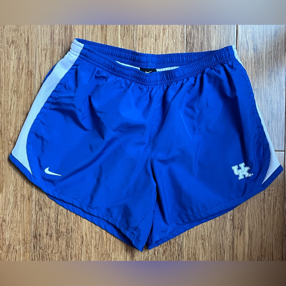 Nike UK Kentucky Tempo Shorts size youth XL